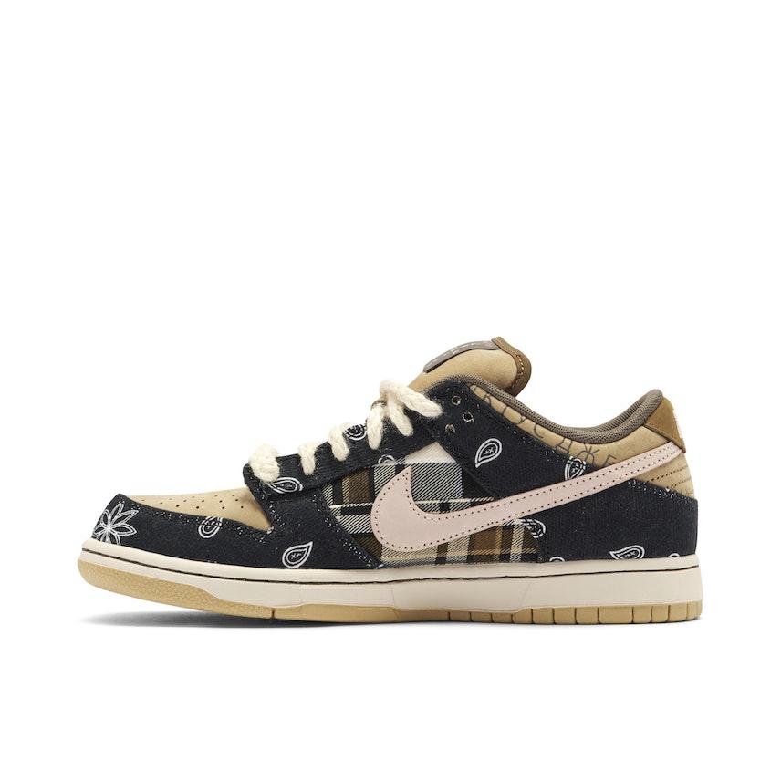 NIKE SB DUNK LOW x TRAVIS SCOTT - Sneakerz Club UK