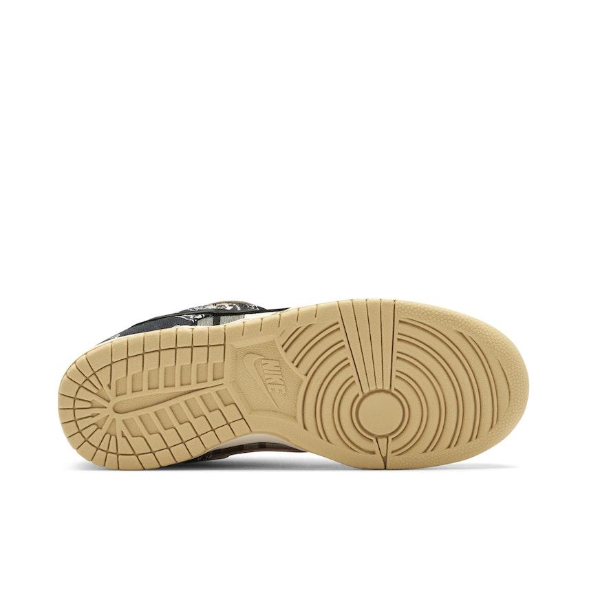 NIKE SB DUNK LOW x TRAVIS SCOTT - Sneakerz Club UK