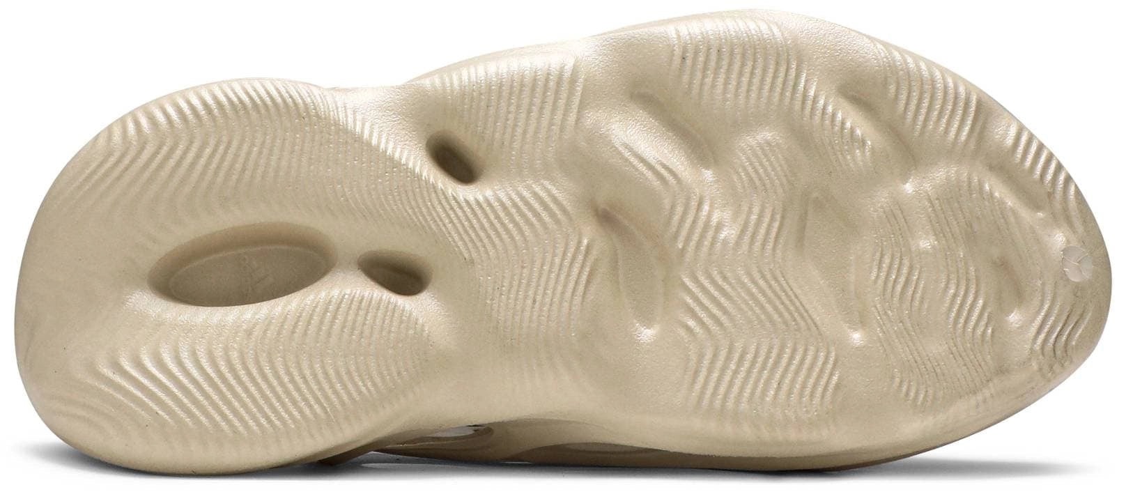 Yzy Foam RNNR Sand - Sneakerz Club UK