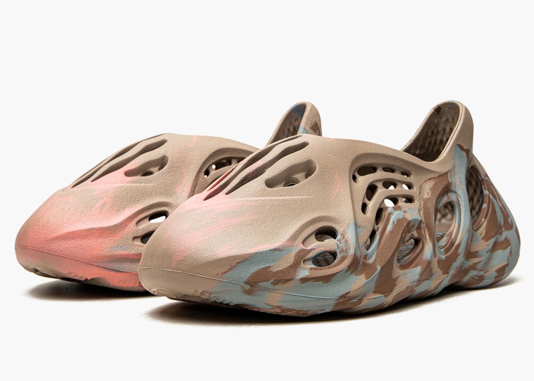 Yzy Foam RNNR MX Sand Grey - Sneakerz Club UK